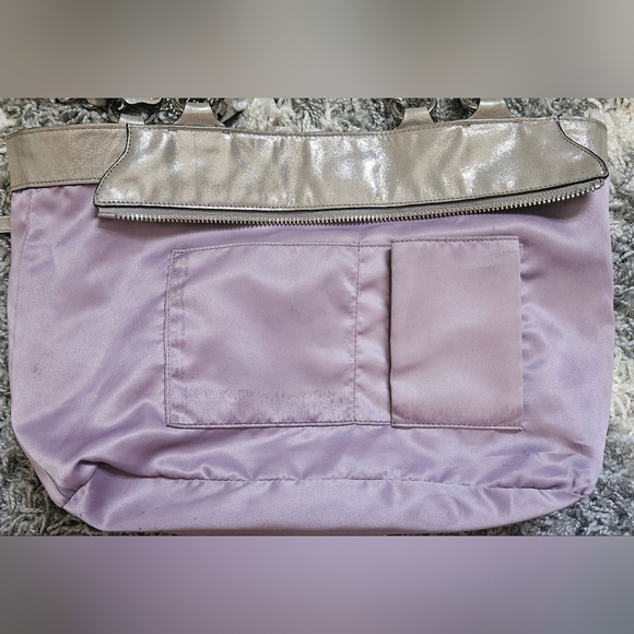 Coach 2011 G1194-18694 Chelsea East West Champagne Shimmer Leather Shoulder Bag - Picture 15 of 16